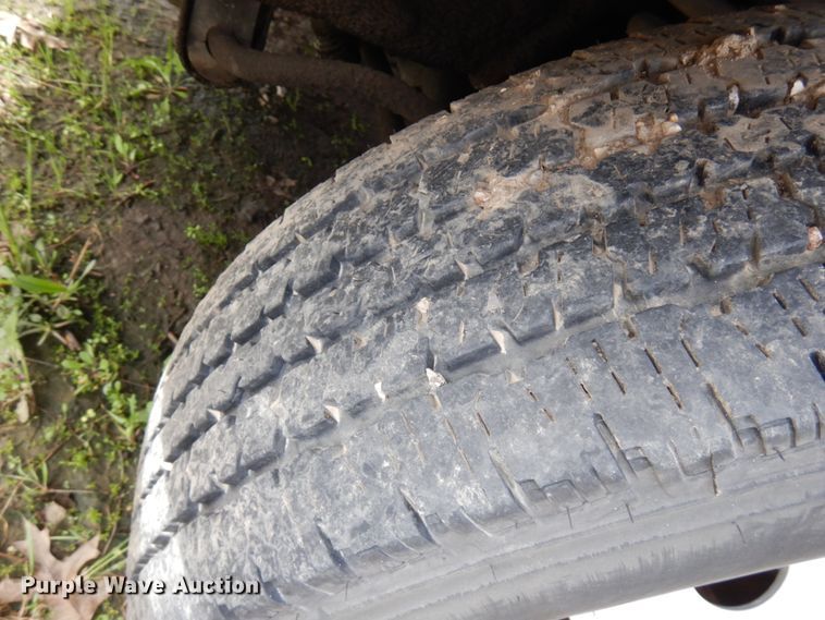 image for item IT9265 2009 Ford E450  shuttle bus