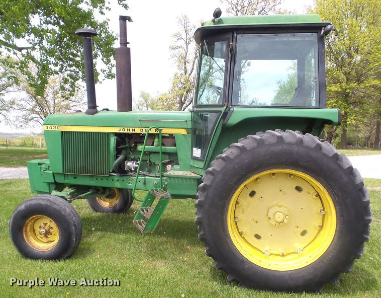 image for item DA7112 1974 John Deere 4430  tractor