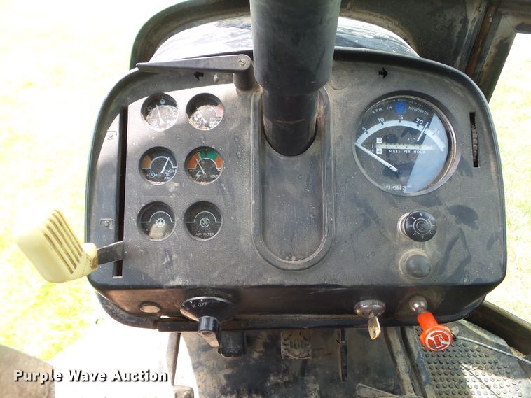 image for item DA7112 1974 John Deere 4430  tractor