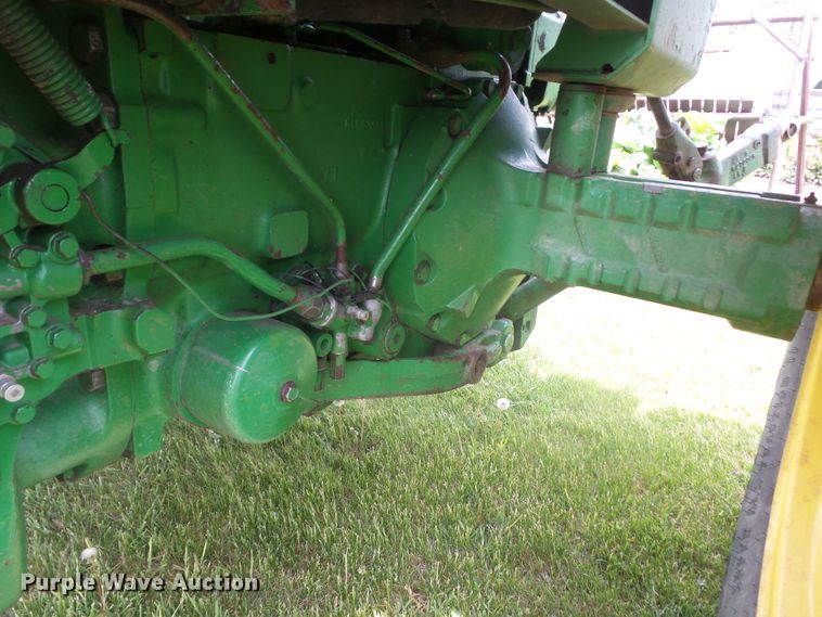 image for item DA7112 1974 John Deere 4430  tractor