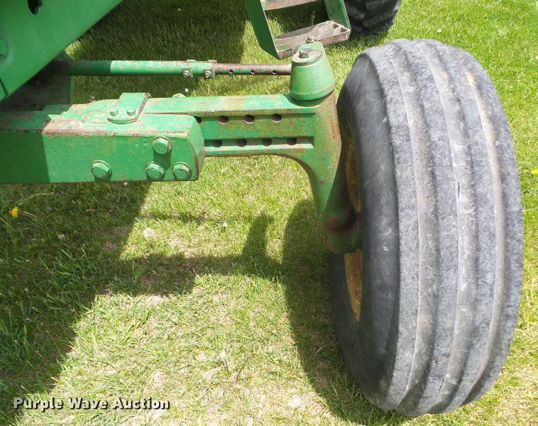 image for item DA7112 1974 John Deere 4430  tractor