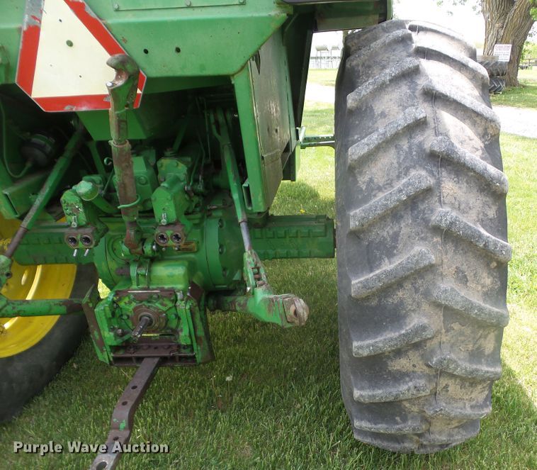 image for item DA7112 1974 John Deere 4430  tractor