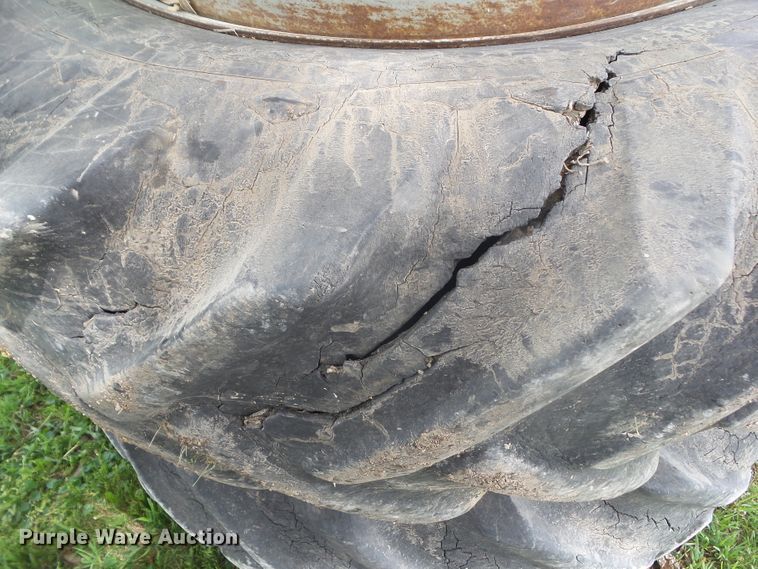 image for item DA7112 1974 John Deere 4430  tractor