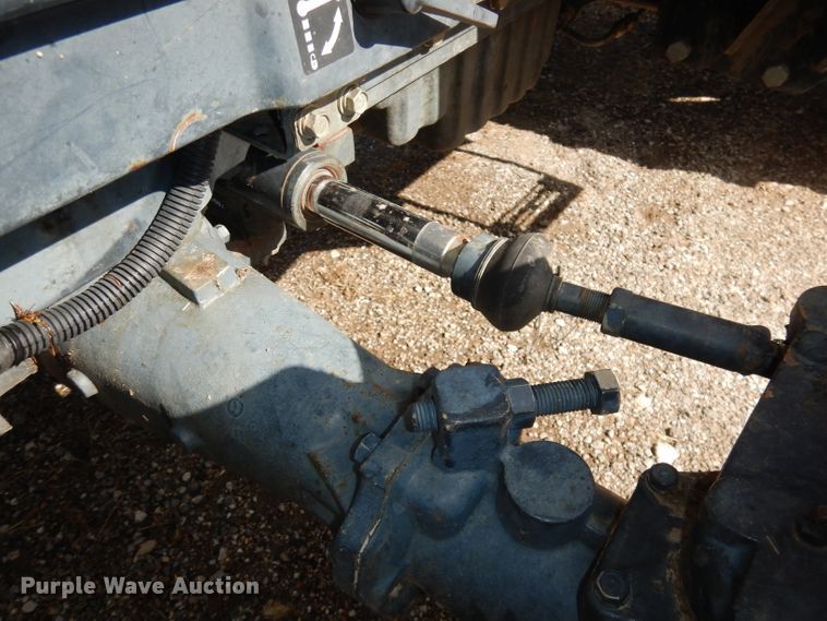 image for item DH8752 2004 Challenger MT297  MFWD tractor