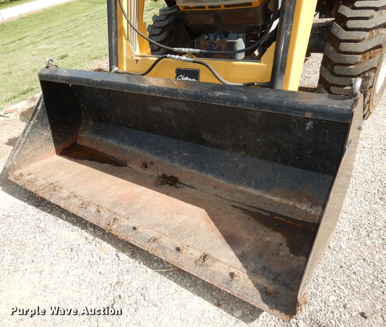 image for item DH8752 2004 Challenger MT297  MFWD tractor