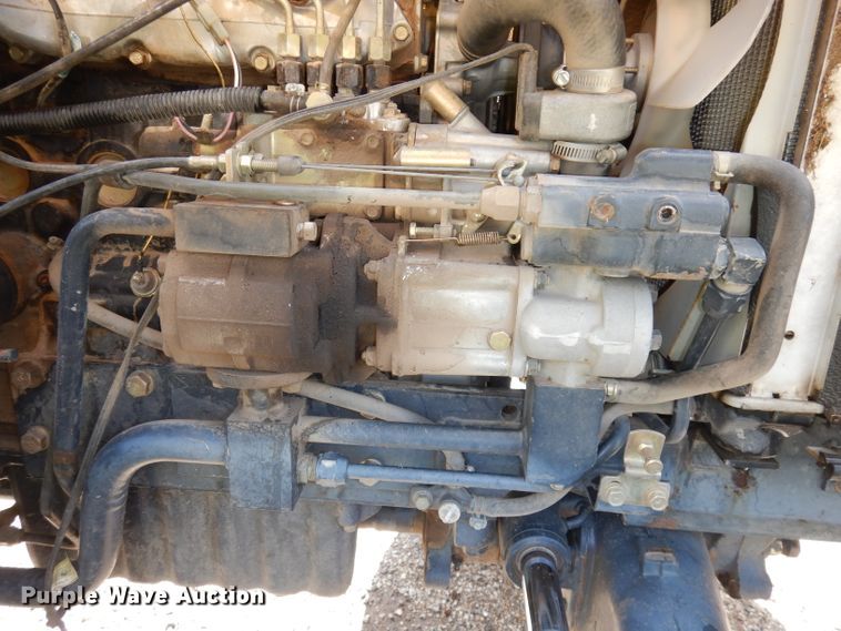 image for item DH8752 2004 Challenger MT297  MFWD tractor