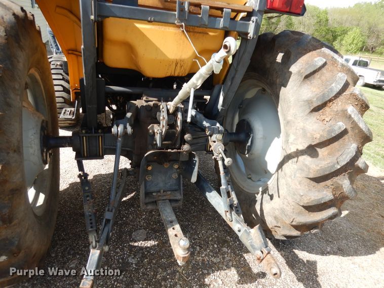 image for item DH8752 2004 Challenger MT297  MFWD tractor