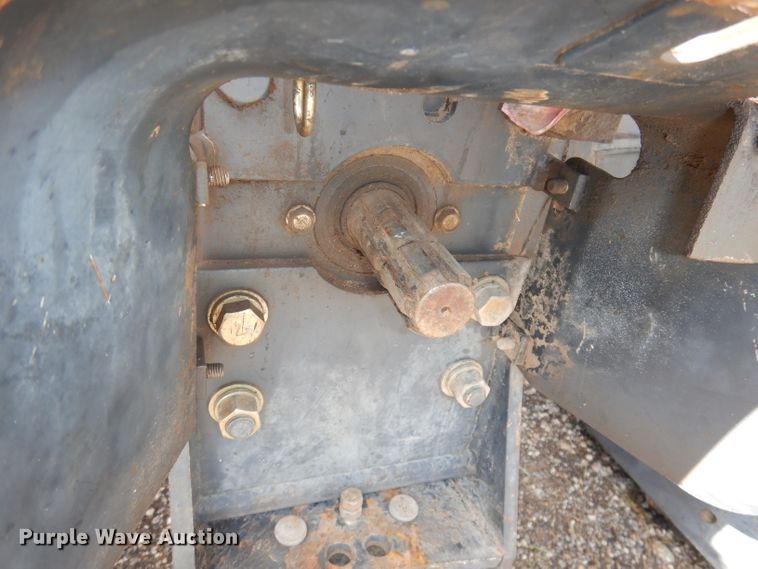 image for item DH8752 2004 Challenger MT297  MFWD tractor