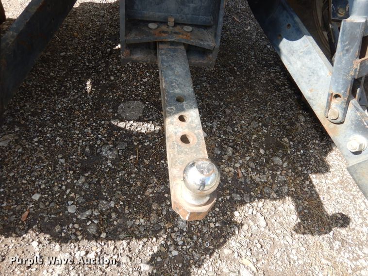 image for item DH8752 2004 Challenger MT297  MFWD tractor