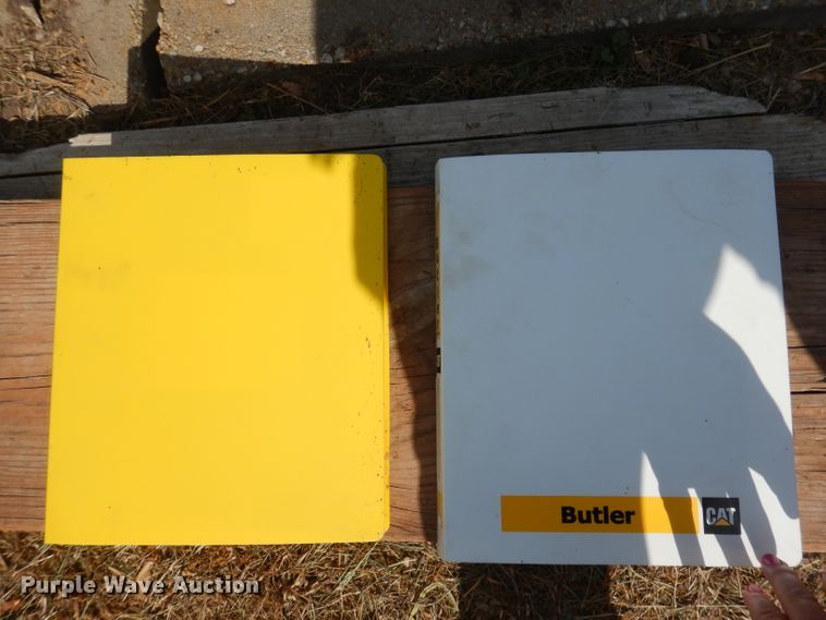 image for item DH8752 2004 Challenger MT297  MFWD tractor