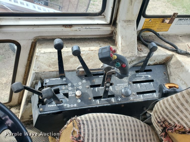 image for item DI4794 1981 Case 2290  tractor