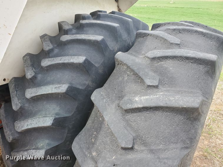 image for item DI4794 1981 Case 2290  tractor