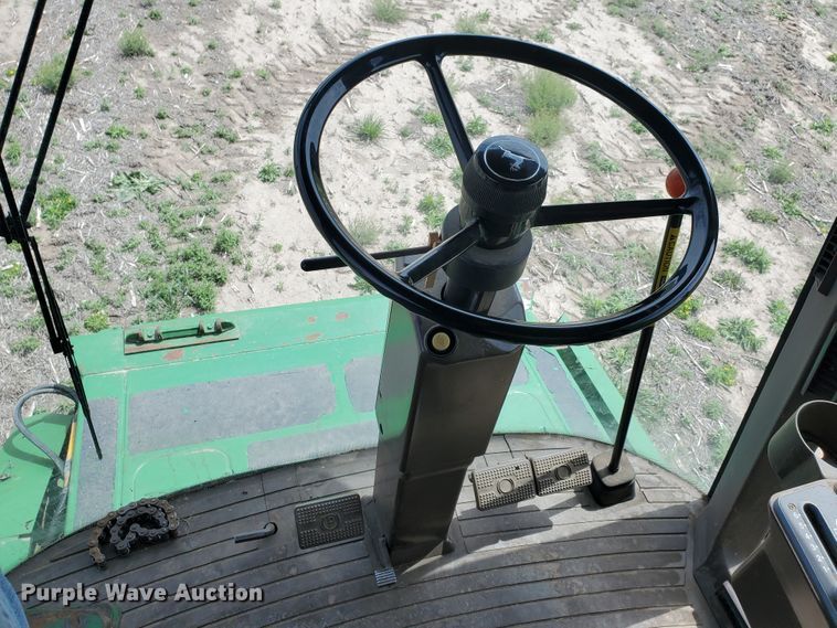 image for item DI4798 1995 John Deere 9600  combine