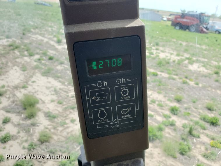 image for item DI4798 1995 John Deere 9600  combine