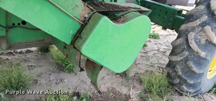 image for item DI4798 1995 John Deere 9600  combine