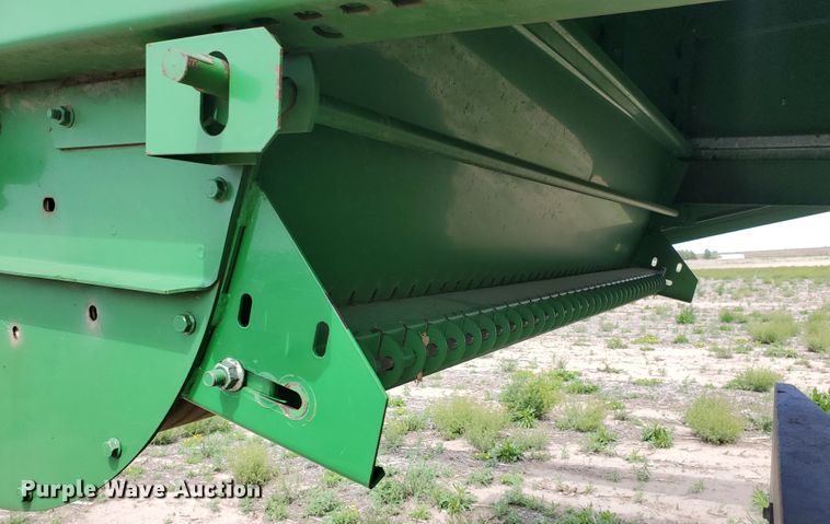 image for item DI4798 1995 John Deere 9600  combine