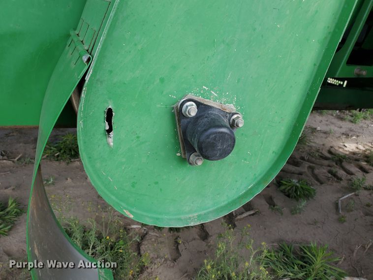 image for item DI4798 1995 John Deere 9600  combine