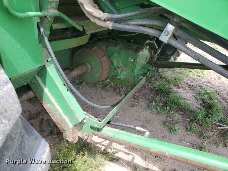 image for item DI4798 1995 John Deere 9600  combine