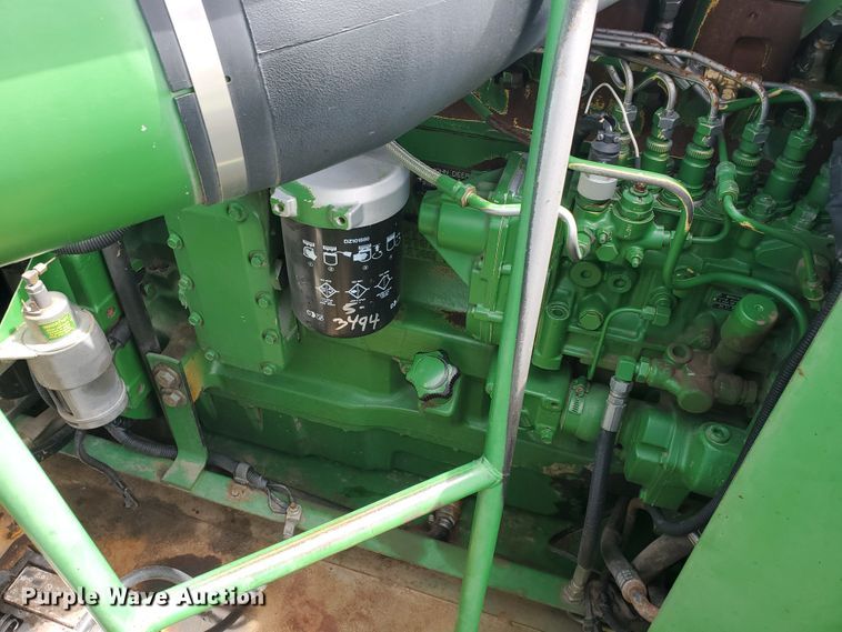 image for item DI4798 1995 John Deere 9600  combine