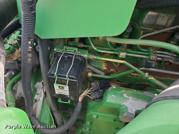 image for item DI4798 1995 John Deere 9600  combine