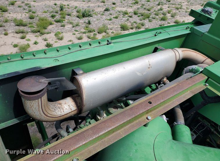 image for item DI4798 1995 John Deere 9600  combine