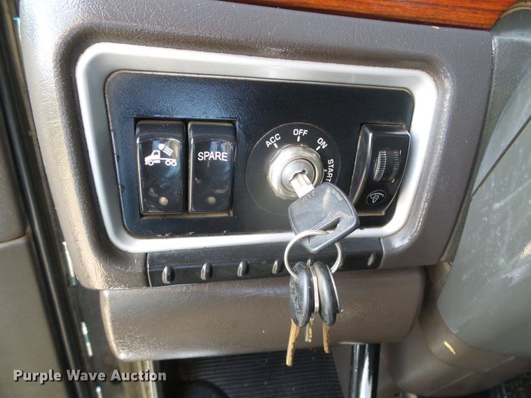 image for item DI5592 2007 Kenworth T800  silage truck