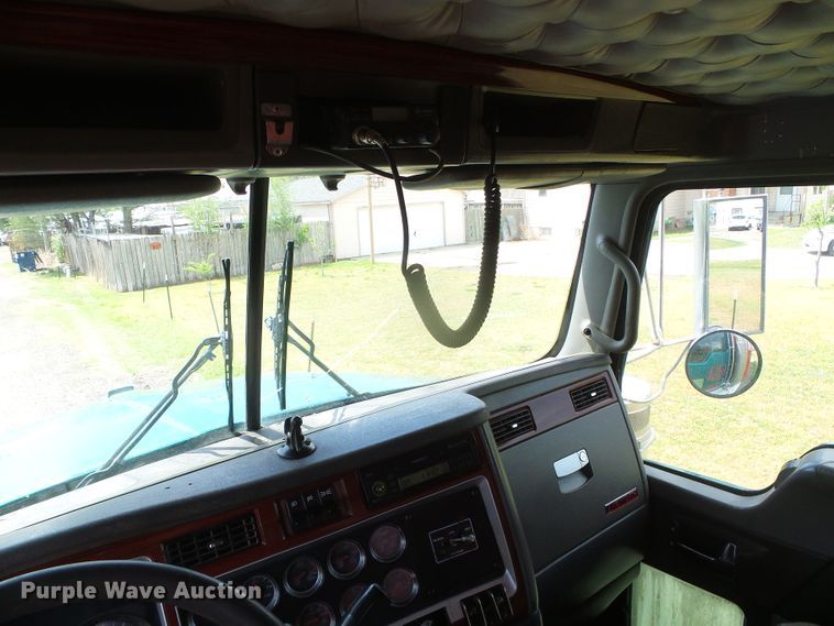 image for item DI5592 2007 Kenworth T800  silage truck