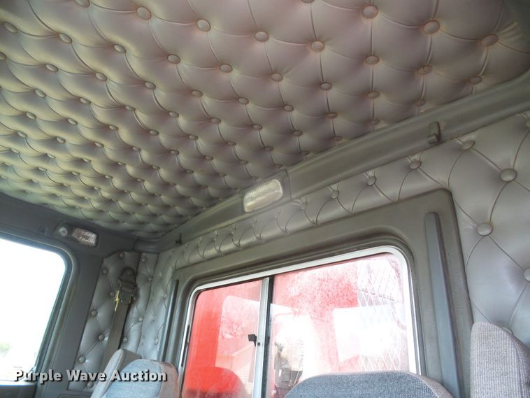 image for item DI5592 2007 Kenworth T800  silage truck