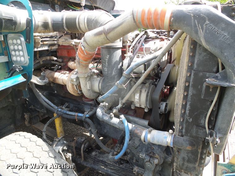 image for item DI5592 2007 Kenworth T800  silage truck