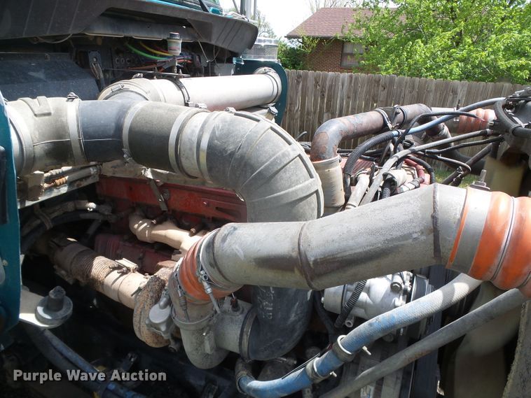 image for item DI5592 2007 Kenworth T800  silage truck