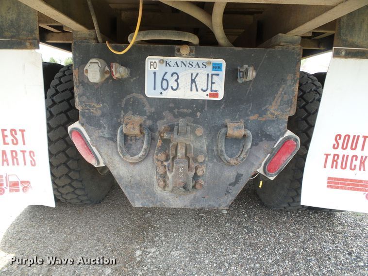 image for item DI5592 2007 Kenworth T800  silage truck