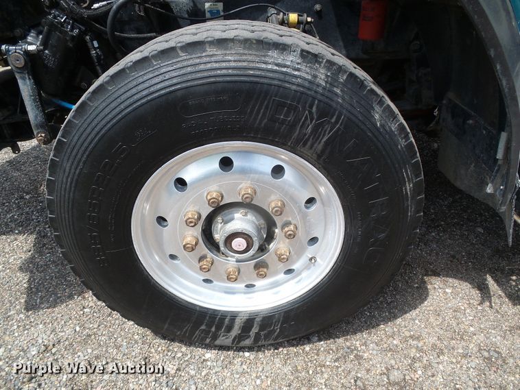 image for item DI5592 2007 Kenworth T800  silage truck