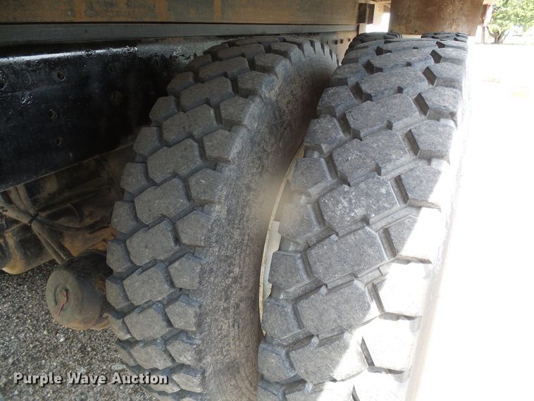 image for item DI5592 2007 Kenworth T800  silage truck