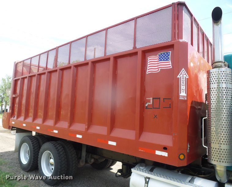 image for item DI5592 2007 Kenworth T800  silage truck