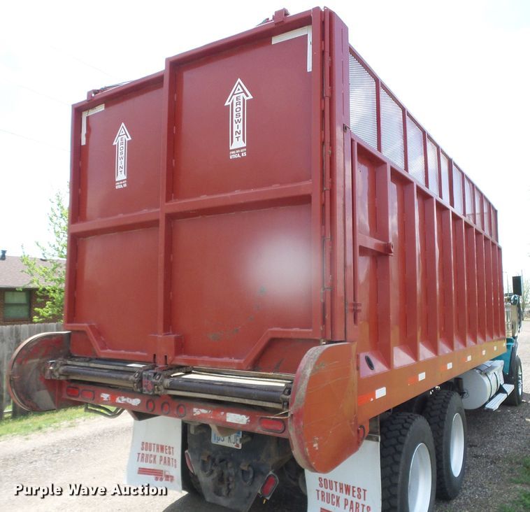 image for item DI5592 2007 Kenworth T800  silage truck