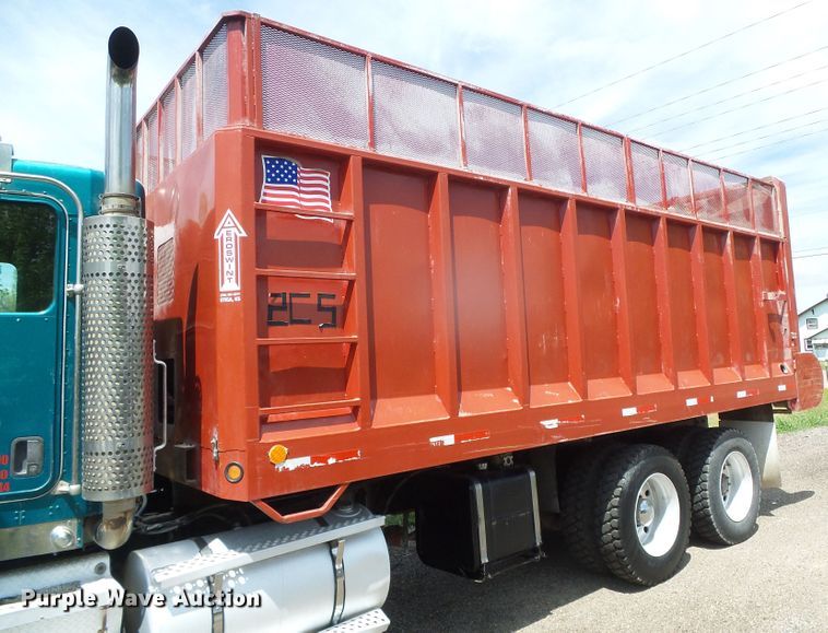 image for item DI5592 2007 Kenworth T800  silage truck