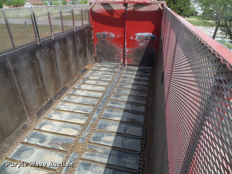 image for item DI5592 2007 Kenworth T800  silage truck