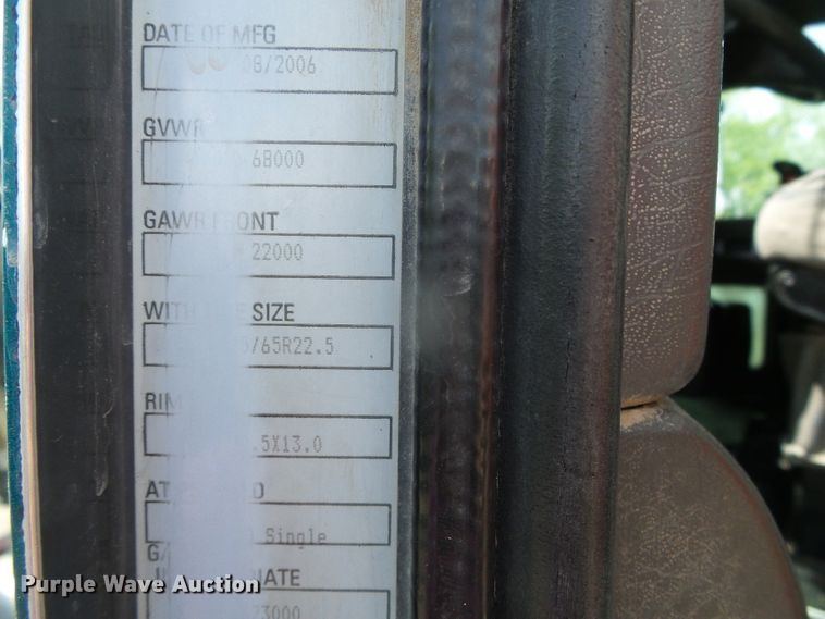 image for item DI5592 2007 Kenworth T800  silage truck