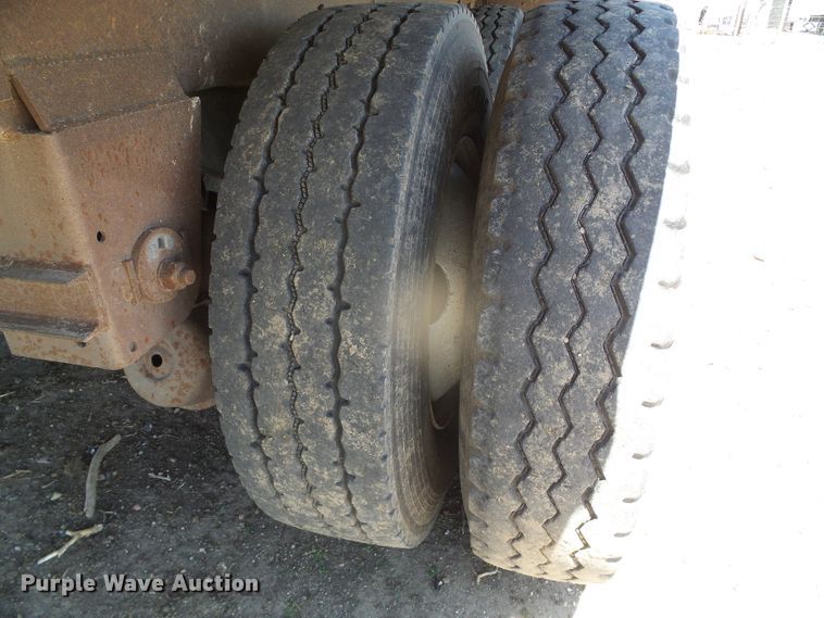 image for item DI5599 2015 Fehr  silage trailer