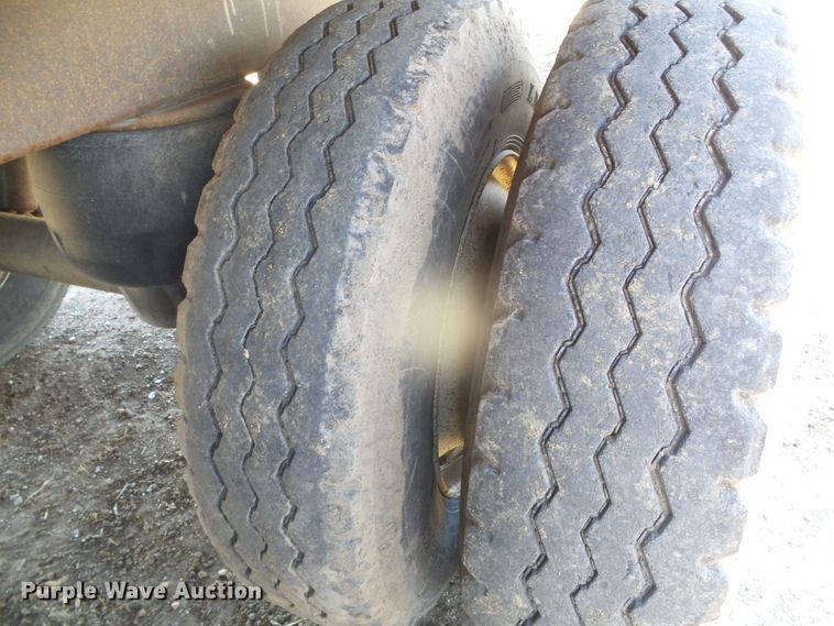 image for item DI5599 2015 Fehr  silage trailer