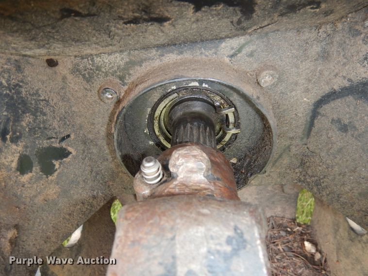 image for item DI6621 Kuhn FC4000RG  windrower