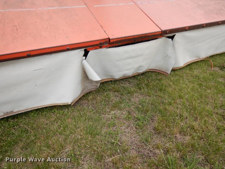 image for item DI6621 Kuhn FC4000RG  windrower