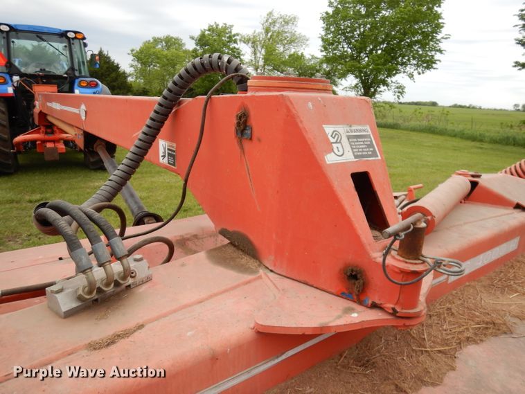 image for item DI6621 Kuhn FC4000RG  windrower