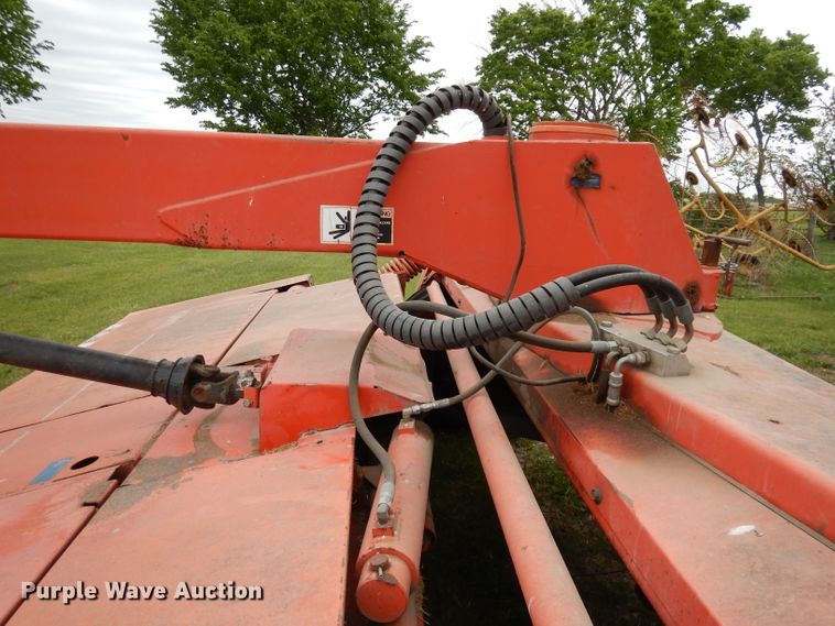 image for item DI6621 Kuhn FC4000RG  windrower