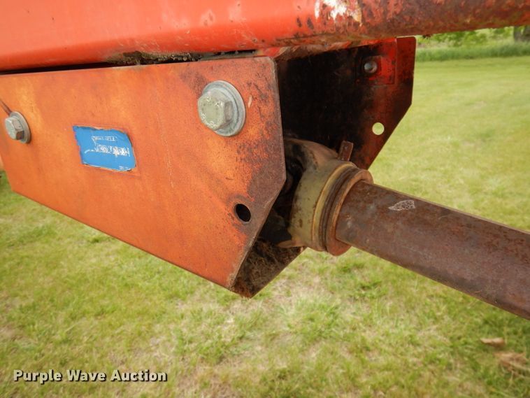 image for item DI6621 Kuhn FC4000RG  windrower