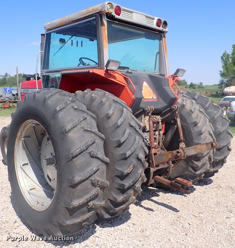 image for item DJ5668 1979 Massey Ferguson 2705  tractor