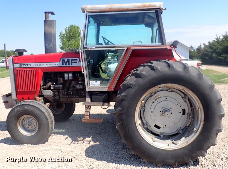 image for item DJ5668 1979 Massey Ferguson 2705  tractor