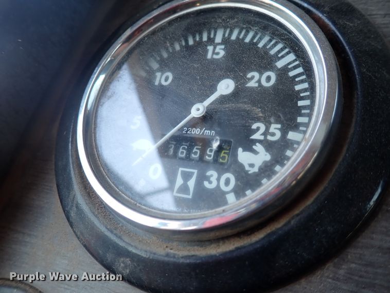 image for item DJ5668 1979 Massey Ferguson 2705  tractor