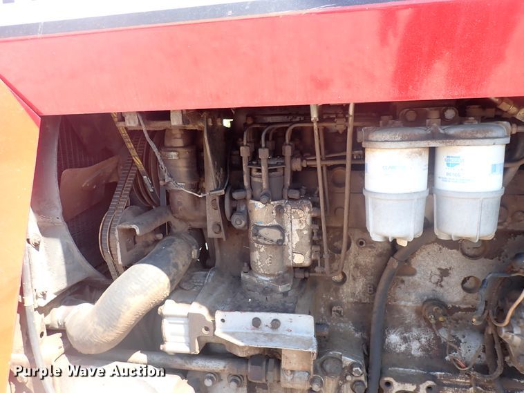 image for item DJ5668 1979 Massey Ferguson 2705  tractor