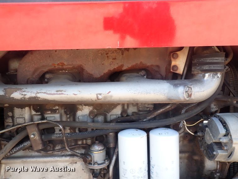 image for item DJ5668 1979 Massey Ferguson 2705  tractor